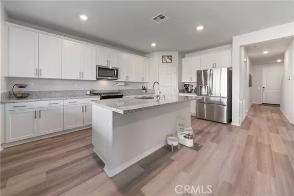 Lake Elsinore, CA 92532,19465 Brush Creek Way