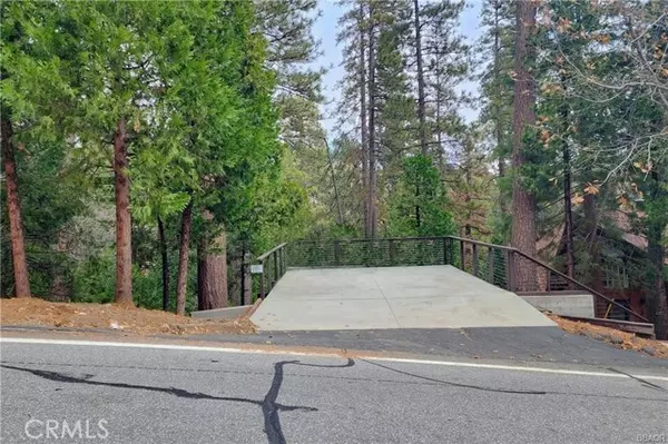 Lake Arrowhead, CA 92352,131 N Fairway Drive