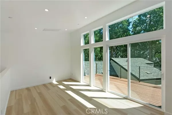 Twin Peaks, CA 92391,441 Oriole Drive #1