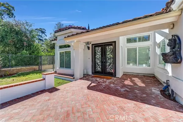 Yorba Linda, CA 92887,5560 Feather Grass Lane