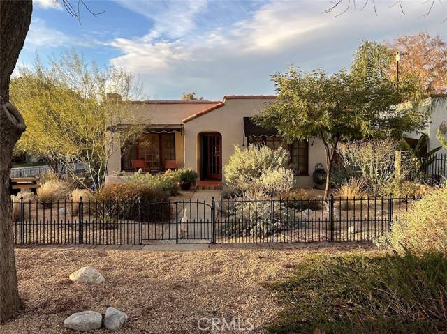 1058 W Clifton Avenue, Redlands, CA 92373