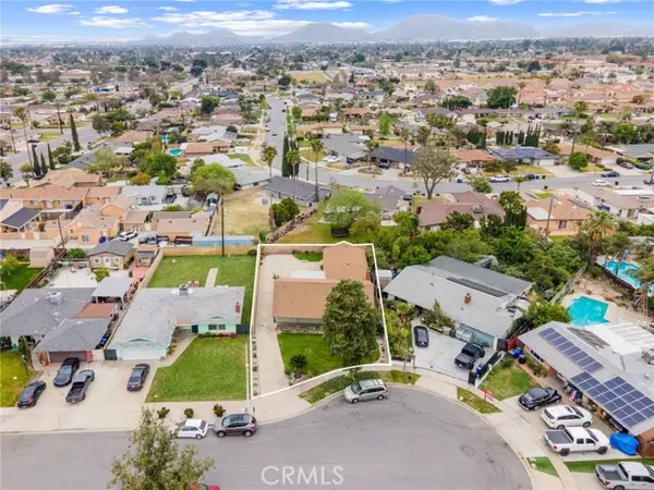 Fontana, CA 92335,17655 Vine Court