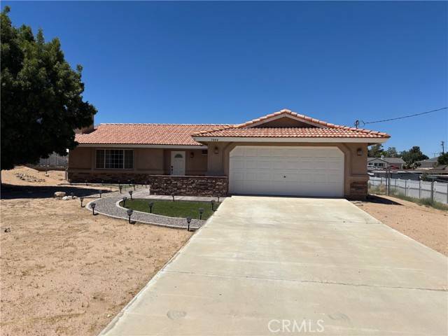 7886 Pismo Avenue, Hesperia, CA 92345
