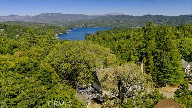 915 Breithorn Drive, Lake Arrowhead, CA 92352