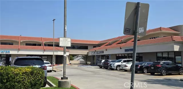 Riverside, CA 92503,9295 Magnolia Avenue