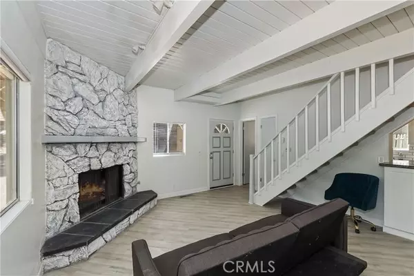 Lake Arrowhead, CA 92352,776 Lords Lane