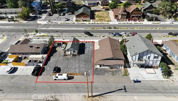 Big Bear Lake, CA 92315,42598 Moonridge Road