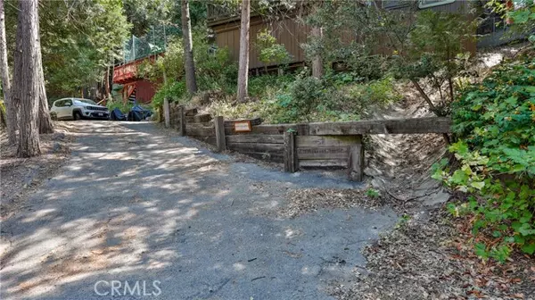 Crestline, CA 92325,24941 Faulhorn Drive