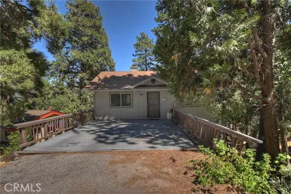 23933 Cresta Drive, Crestline, CA 92325