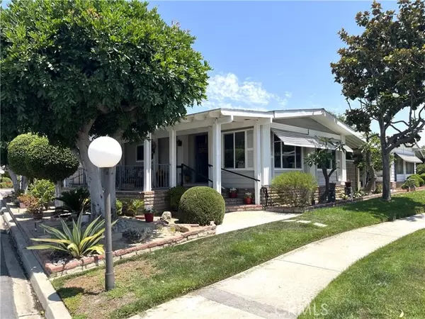 Placentia, CA 92870,210 Silverlake Drive #103