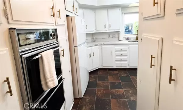 Placentia, CA 92870,210 Silverlake Drive #103