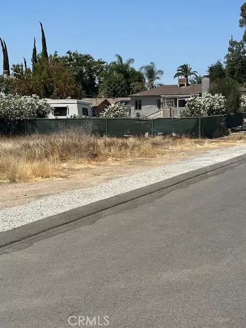 Lake Elsinore, CA 92530,305 Line Street