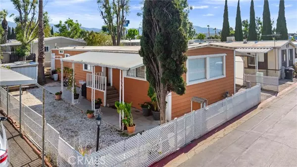 Corona, CA 92882,995 Pomona Rd #SPC #11