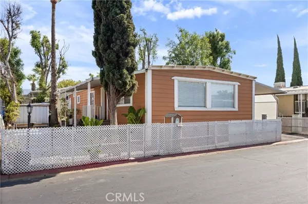Corona, CA 92882,995 Pomona Rd #SPC #11