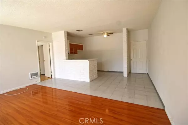 Palm Springs, CA 92264,567 Desert Way #2