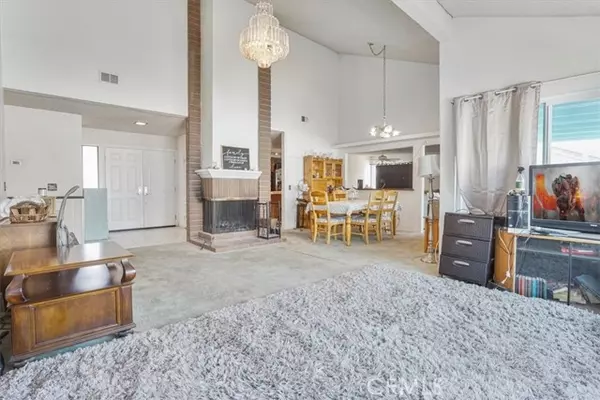 Corona, CA 92879,1991 Wren Avenue