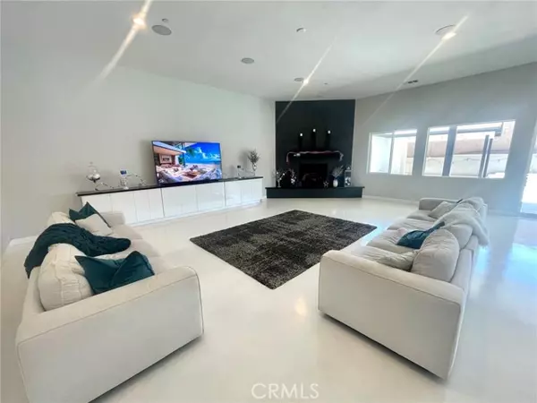 Corona, CA 92881,1204 Arbenz Circle