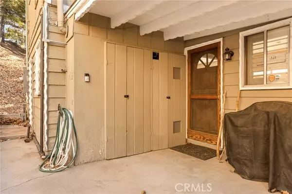 Running Springs, CA 92382,31967 Pine Cone Drive