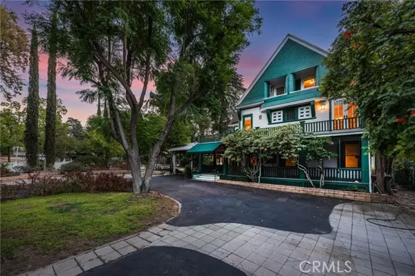 Redlands, CA 92373,1228 S Center Street