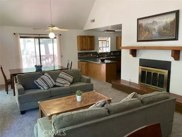 Lake Arrowhead, CA 92352,27205 Peninsula Drive