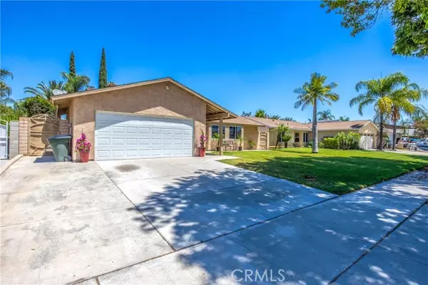 Colton, CA 92324,1049 Long Beach Drive