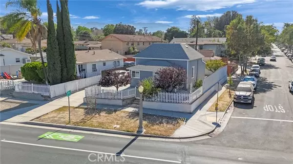 Corona, CA 92879,402 E Grand Blvd