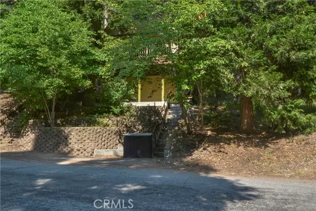 Lake Arrowhead, CA 92352,761 Arrowhead Villa Road