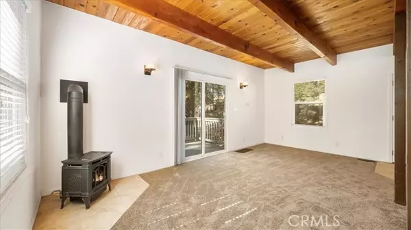 Green Valley Lake, CA 92341,33283 Holcomb Creek Drive