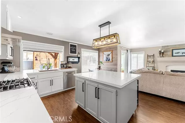 Yucaipa, CA 92399,34984 Hollyoak Way