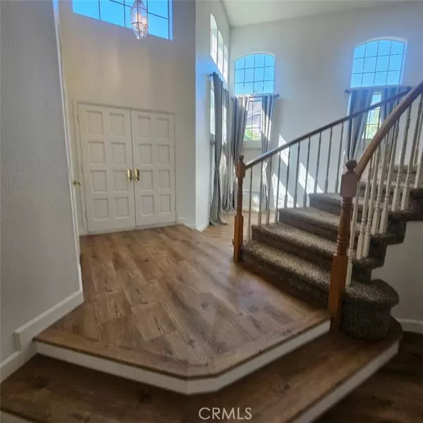 Corona, CA 92879,2871 New Castle Way