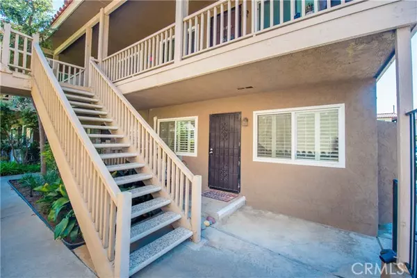 611 S La Veta Park Circle #CI119, Orange, CA 92868