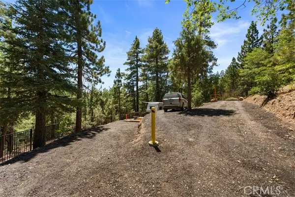 Fawnskin, CA 92333,1275 Fawnskin Drive