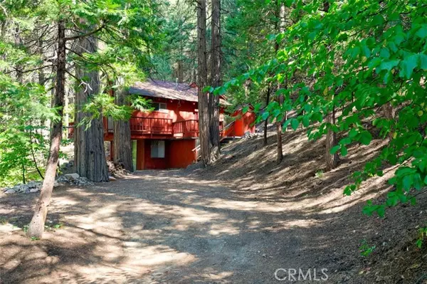 465 Blue Jay Canyon Road, Blue Jay, CA 92317