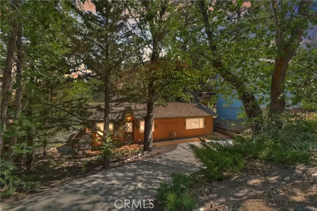 Big Bear Lake, CA 92315,830 Villa Grove Avenue