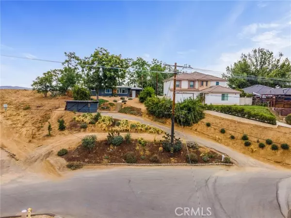 Redlands, CA 92373,31727 Highview Dr