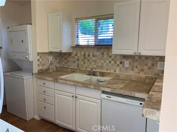 Palm Springs, CA 92264,583 Calle Abronia #A