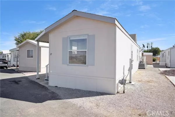 Apple Valley, CA 92308,22601 Bear Valley Road #17