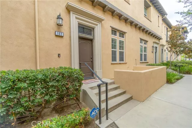 Corona, CA 92883,4456 Owens Street #102