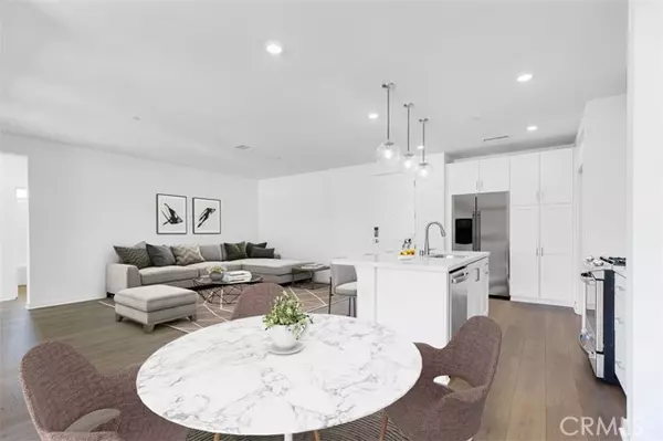 Ontario, CA 91764,980 N Tangent Privado #305