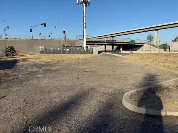 Riverside, CA 92507,2200 E La Cadena