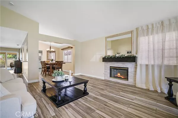 Fontana, CA 92335,13681 Lexus ln