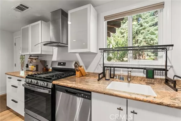 Running Springs, CA 92382,2557 Whispering Pines Drive