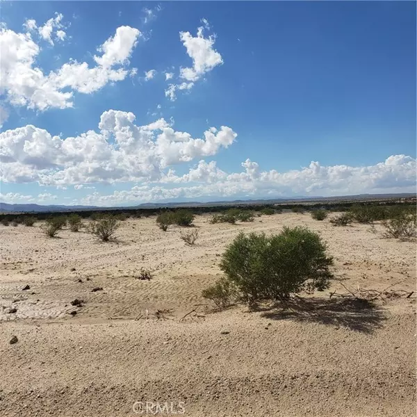 9 Bullion Mountain Rd, Twentynine Palms, CA 92277