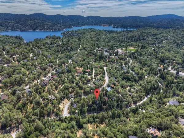 Lake Arrowhead, CA 92352,1468 GOLDEN RULE LN