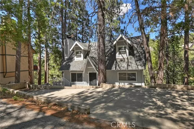 1468 GOLDEN RULE LN, Lake Arrowhead, CA 92352