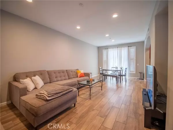 Corona, CA 92883,4433 Owens Street #102