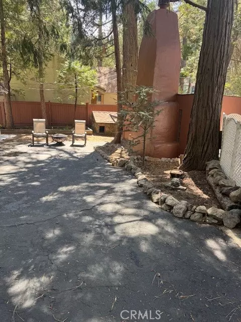 Crestline, CA 92325,23581 Lake Drive