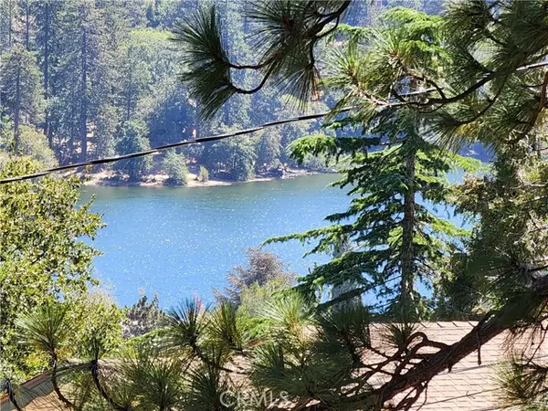 190 Zermatt Drive, Crestline, CA 92325