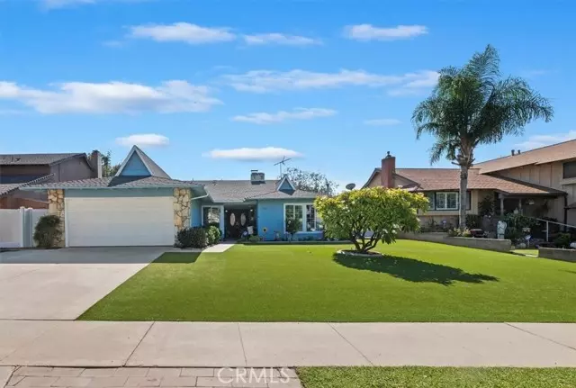 Corona, CA 92879,443 Termino Avenue