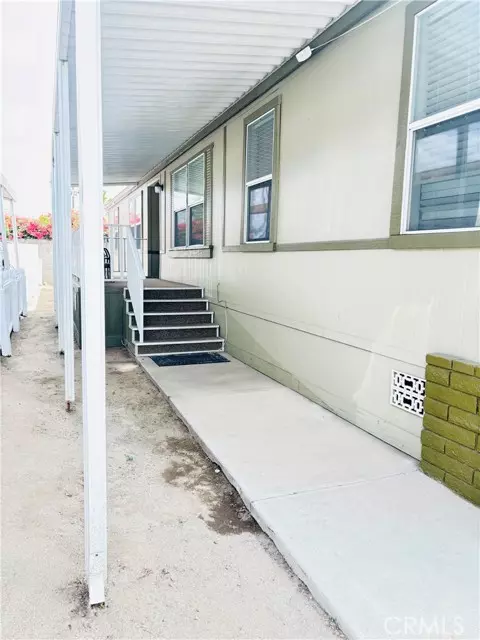 Fontana, CA 92335,17377 Valley #19